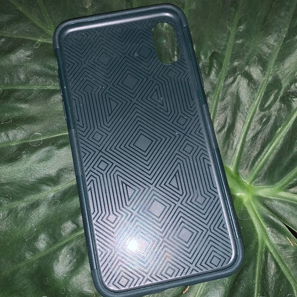 UNBREAKcable iPhone Xs Case (forest green) - Picture 2 of 5